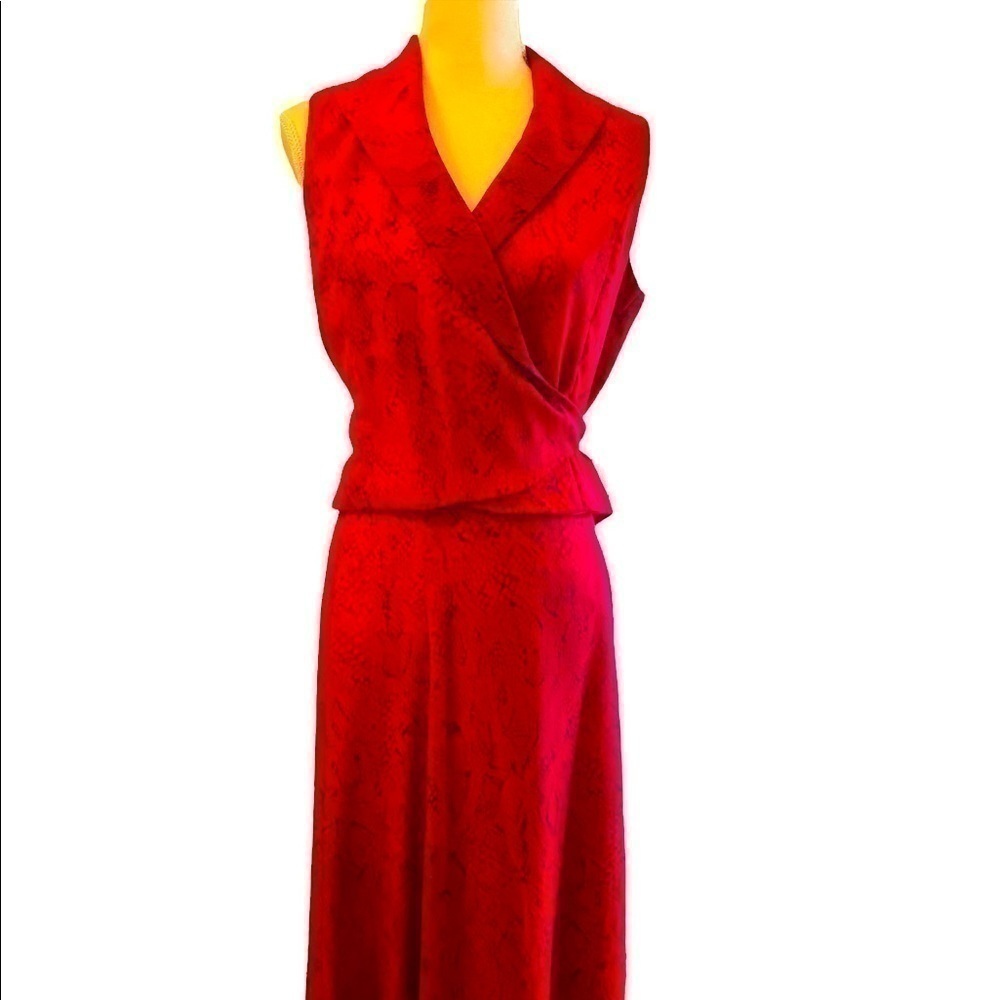 Oberon animal print red/black wrap top and maxi skirt. Fully lined. Size 6.